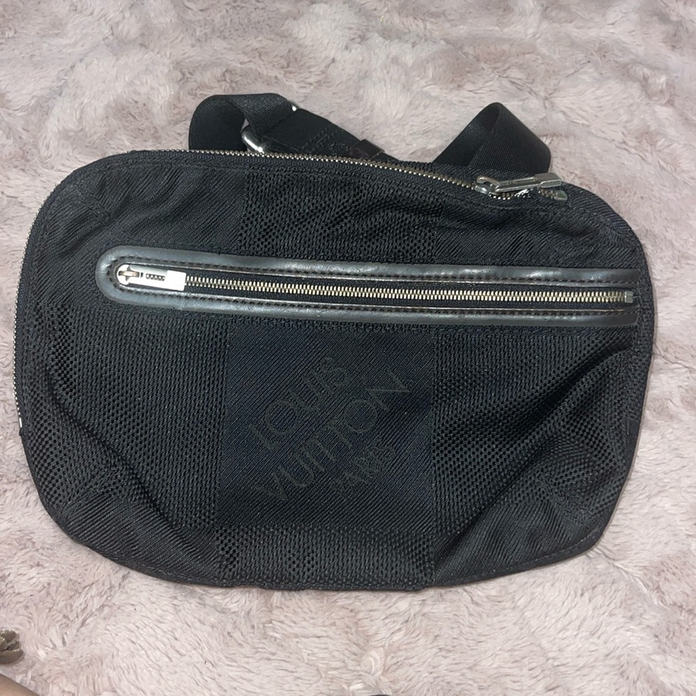 Pre Loved Louis Vuitton  Arche waist back/ bumbag